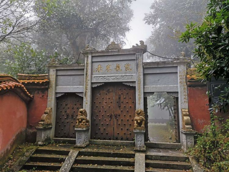 春節去麗江旅游大概多少錢-一家人在春節期間去云南要花多少錢？